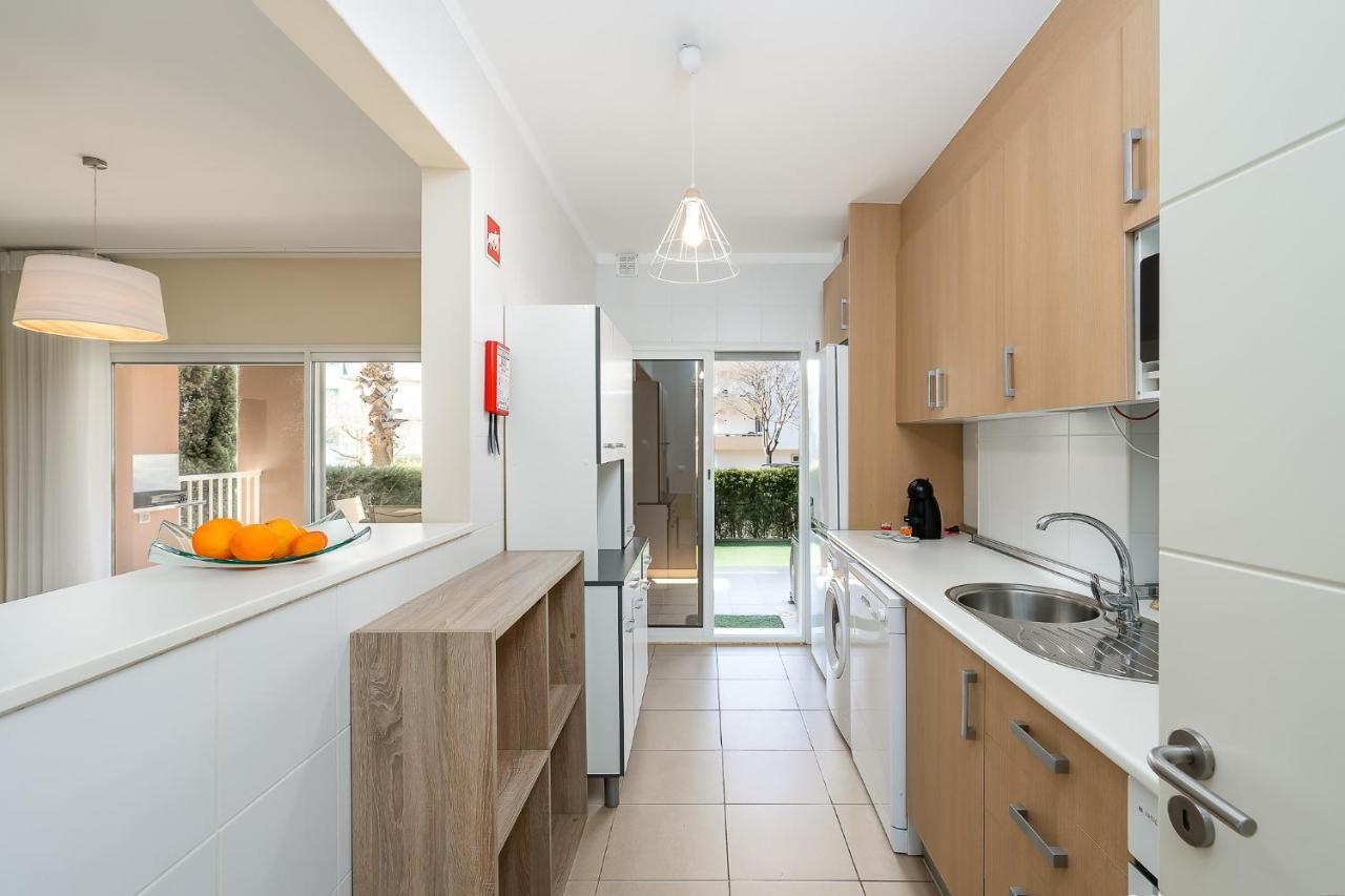 Luxrocha Beach Home By Real Life Concierge Portimão Exteriör bild