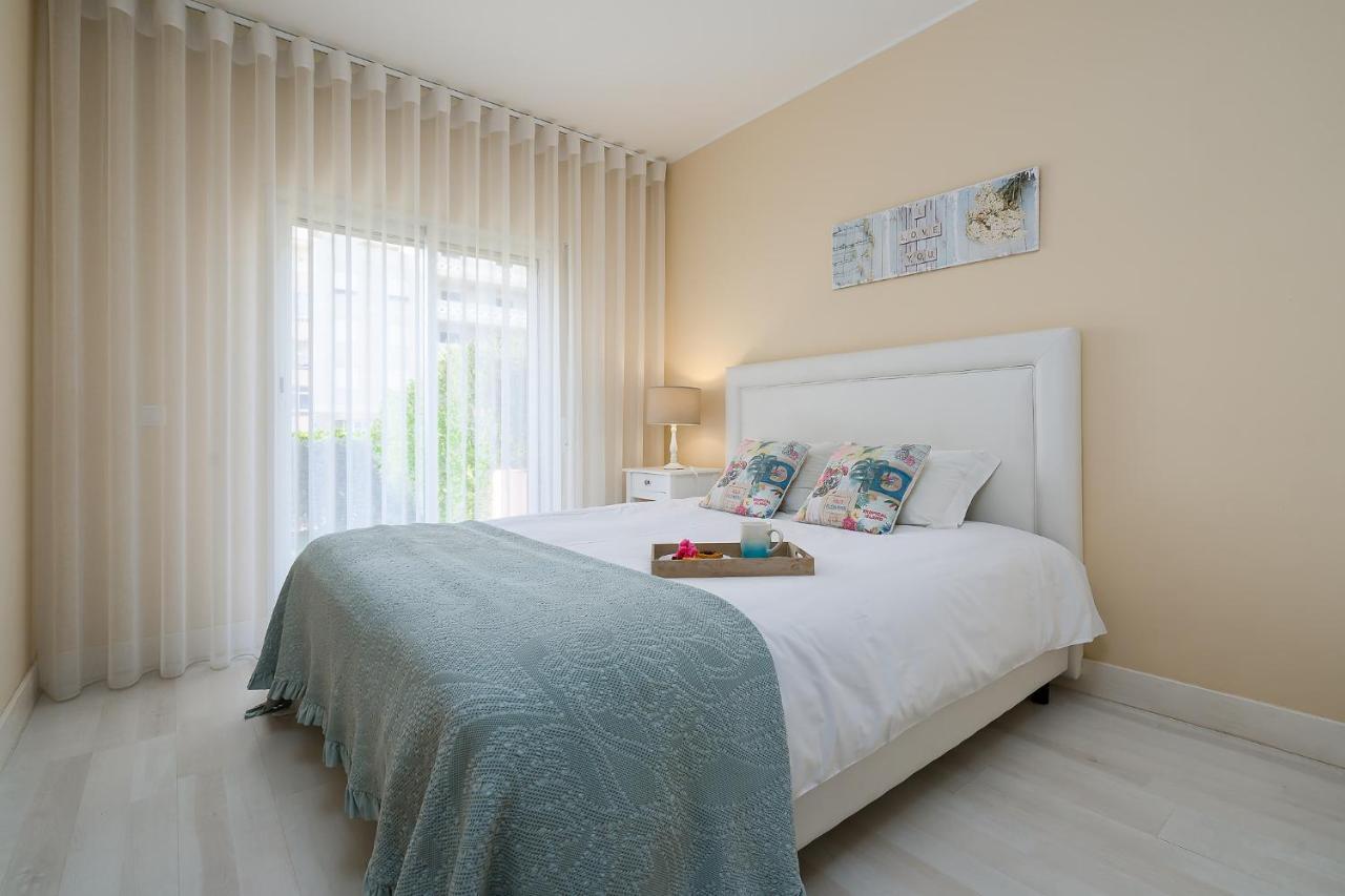 Luxrocha Beach Home By Real Life Concierge Portimão Exteriör bild